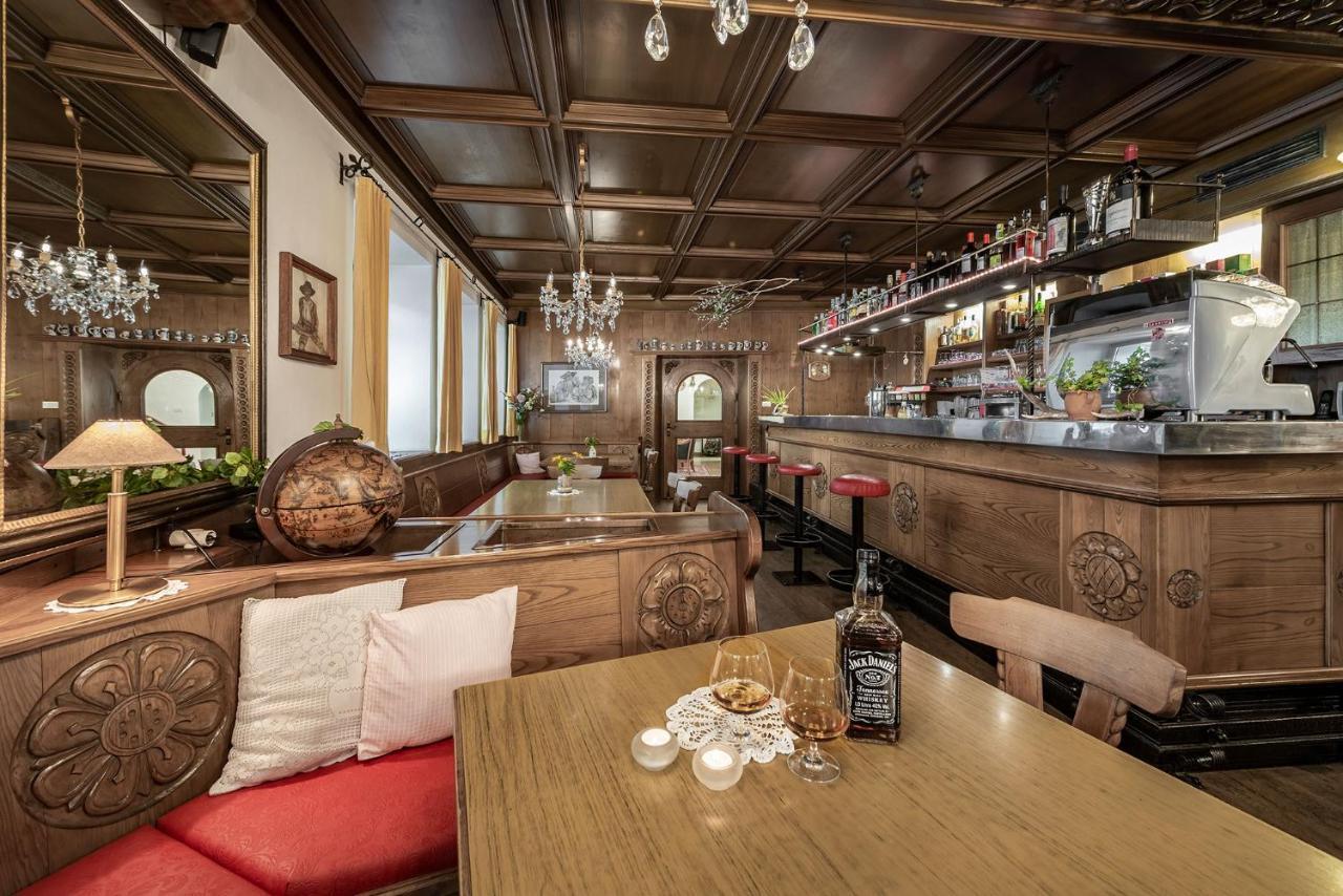 Hotel Weisse Lilie - B&B Rio di Pusteria Exterior photo
